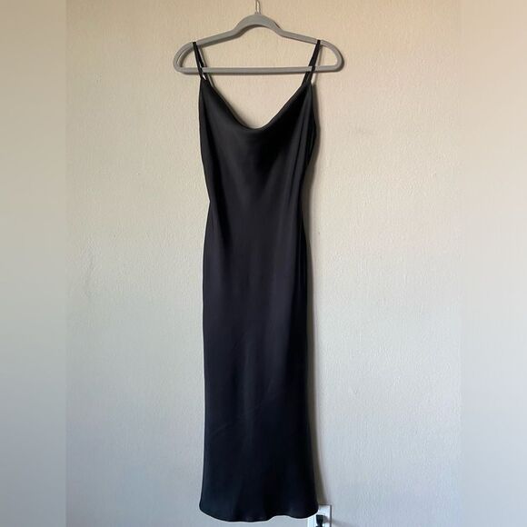 Stunning Midi Black Silky Dress Size S - Picture 5 of 8
